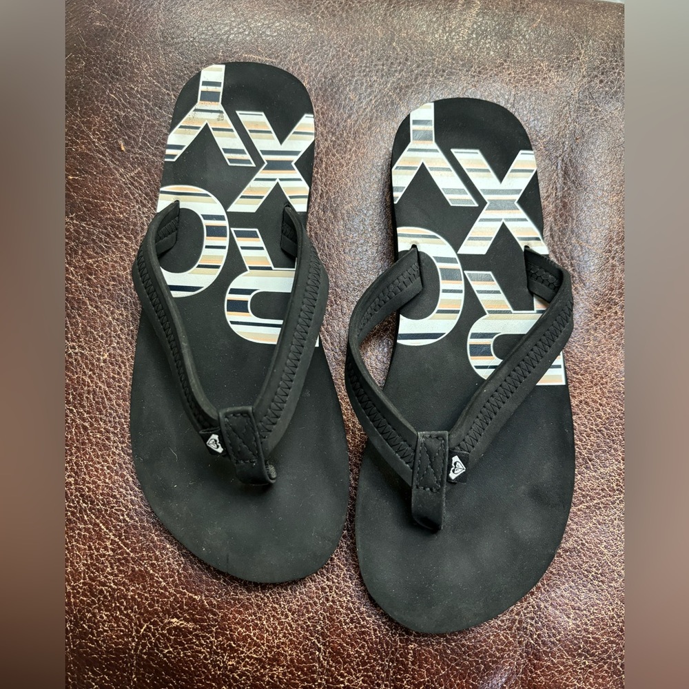 Women’s Roxy Flip Flops - Picture 3 of 4